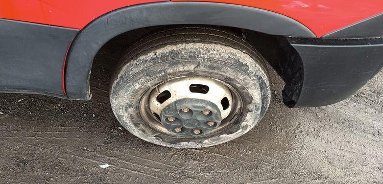 IVECO DAILY 35C12  BENNE DOUBLE CABINE – DIESEL – 132690 KMS – ANNEE 2017 ROUGE ER-705-EL