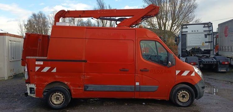 RENAULT MASTER AVEC NACELLE FRANCE ELEV 121 FCC – 11M – DIESEL – 1700 H – ANNEE 2017 ROUGE ES-003-DL
