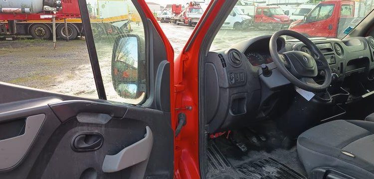 RENAULT MASTER AVEC NACELLE FRANCE ELEV 121 FCC – 11M – DIESEL – 1700 H – ANNEE 2017 ROUGE ES-003-DL