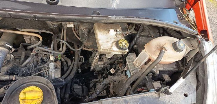 RENAULT MASTER AVEC NACELLE FRANCE ELEV 121 FCC – 11M – DIESEL – 1700 H – ANNEE 2017 ROUGE ES-003-DL