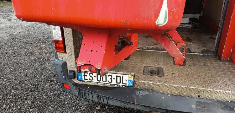 RENAULT MASTER AVEC NACELLE FRANCE ELEV 121 FCC – 11M – DIESEL – 1700 H – ANNEE 2017 ROUGE ES-003-DL