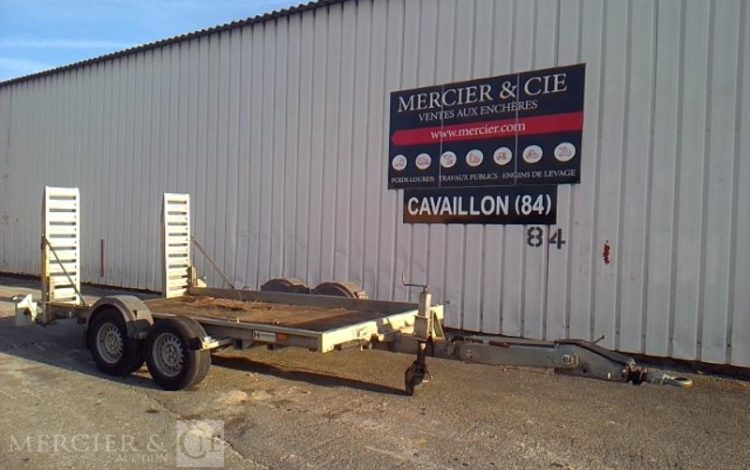 HUBIERE REMORQUE PORTE ENGIN 3T5  ET-481-KJ