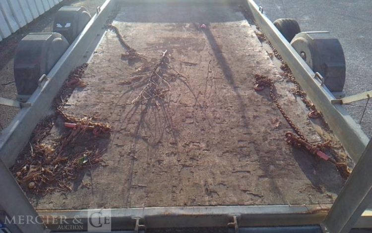 HUBIERE REMORQUE PORTE ENGIN 3T5  ET-481-KJ