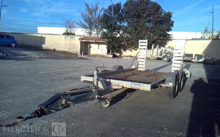 HUBIERE REMORQUE PORTE ENGIN 3T5  ET-481-KJ
