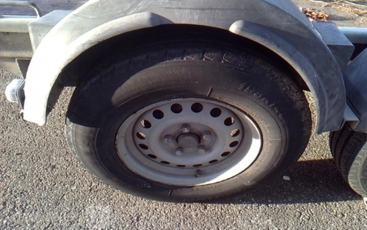 HUBIERE REMORQUE PORTE ENGIN 3T5  ET-481-KJ