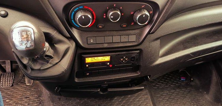 IVECO DAILY 136  ET-946-HP