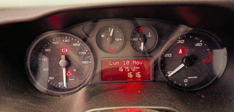 IVECO DAILY 136  ET-946-HP