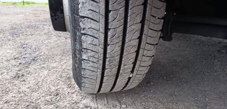 IVECO DAILY 136  ET-946-HP