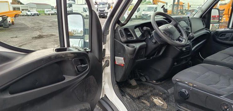 IVECO DAILY 136 72C14G AVEC HAYON DHOLLANDIA – GAZ BLANC EV-438-GL
