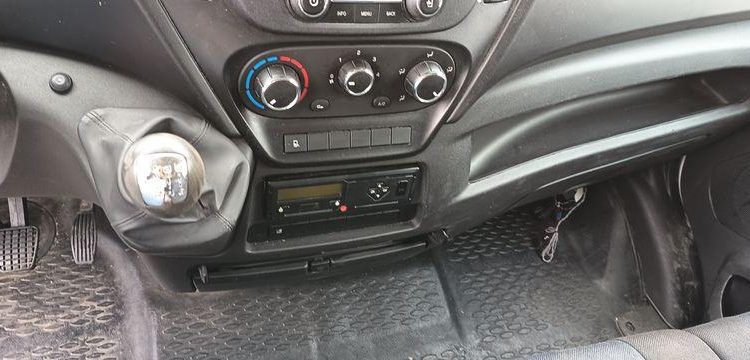 IVECO DAILY 136 72C14G AVEC HAYON DHOLLANDIA – GAZ BLANC EV-438-GL