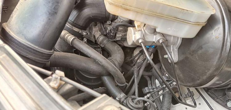 IVECO DAILY 136 72C14G AVEC HAYON DHOLLANDIA – GAZ BLANC EV-438-GL