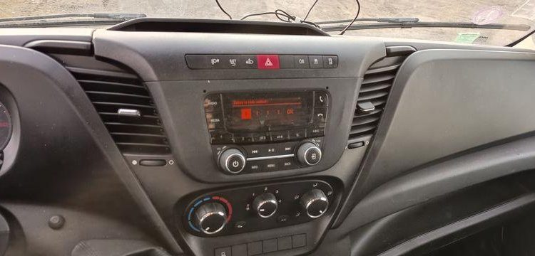 IVECO DAILY 136 72C14G BLANC EV-579-HB