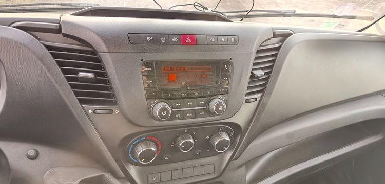 IVECO DAILY 136 72C14G BLANC EV-579-HB