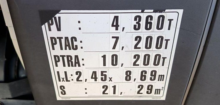 IVECO DAILY 136 72C14G AVEC HAYON DHOLLANDIA – GAZ – 181735 KMS – ANNEE 2018 BLANC EX-243-KV