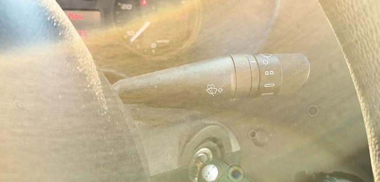 IVECO DAILY 136 72C14G AVEC HAYON DHOLLANDIA – GAZ – 181735 KMS – ANNEE 2018 BLANC EX-243-KV