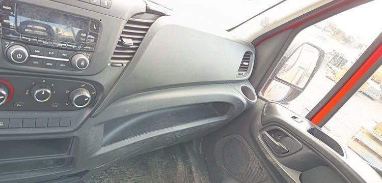 IVECO CAMION BENNE SIMPLE – CABINE COFFRE  EX-296-QD