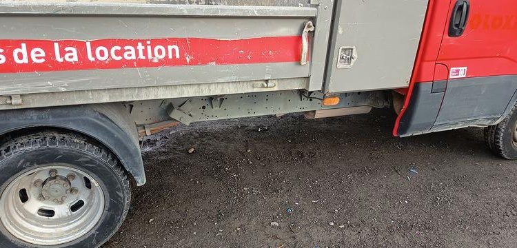 IVECO CAMION BENNE SIMPLE – CABINE COFFRE  EX-296-QD