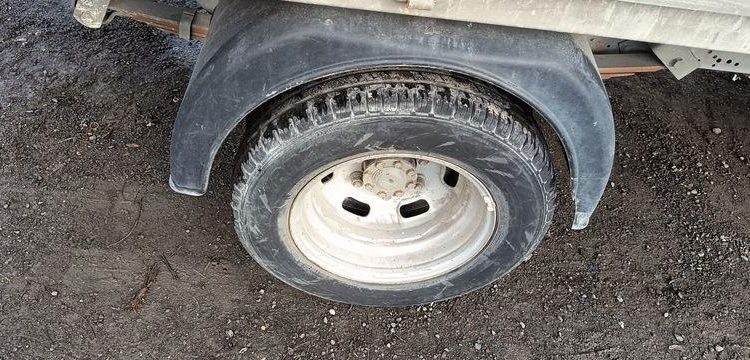 IVECO CAMION BENNE SIMPLE – CABINE COFFRE  EX-296-QD