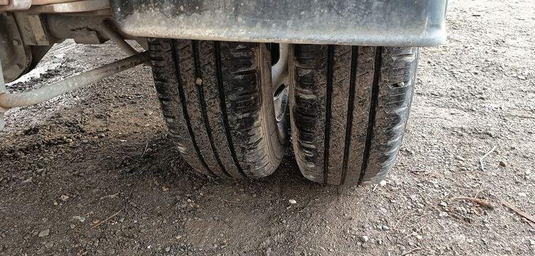 IVECO CAMION BENNE SIMPLE – CABINE COFFRE  EX-296-QD