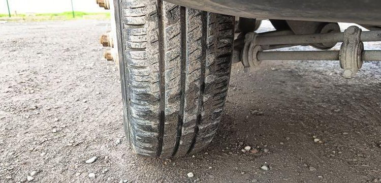 IVECO CAMION BENNE SIMPLE – CABINE COFFRE  EX-296-QD