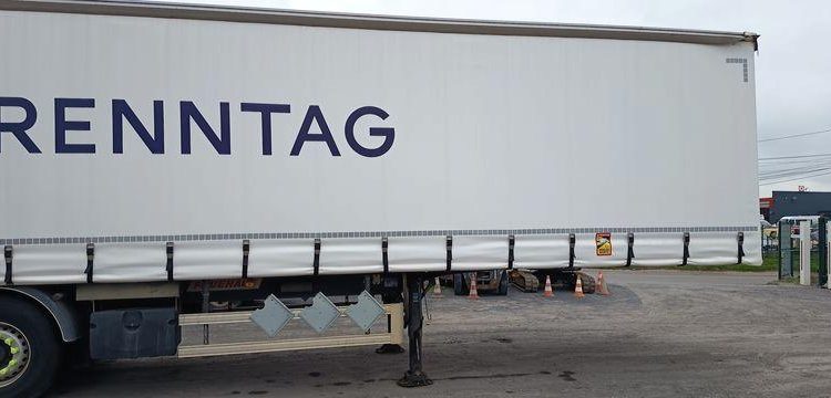 FRUEHAUF SEMI REMORQUE 3 ESSIEUX AVEC HAYON DHOLLANDIA – PTAC : 38 TONNES – ANNEE 2018  EX-396-CP