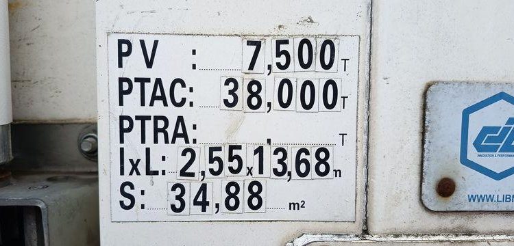FRUEHAUF SEMI REMORQUE 3 ESSIEUX AVEC HAYON DHOLLANDIA – PTAC : 38 TONNES – ANNEE 2018  EX-396-CP
