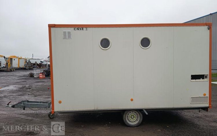 CNSE ABRI CHANTIER 9M2 ISOLE + WC  EY-147-YC