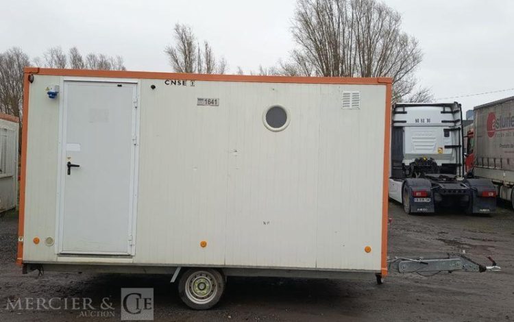 CNSE ABRI CHANTIER 9M2 ISOLE + WC  EY-147-YC