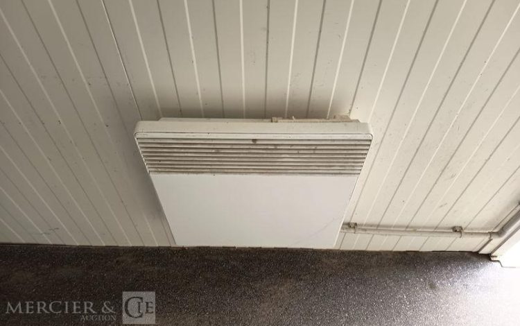 CNSE ABRI CHANTIER 9M2 ISOLE + WC  EY-147-YC