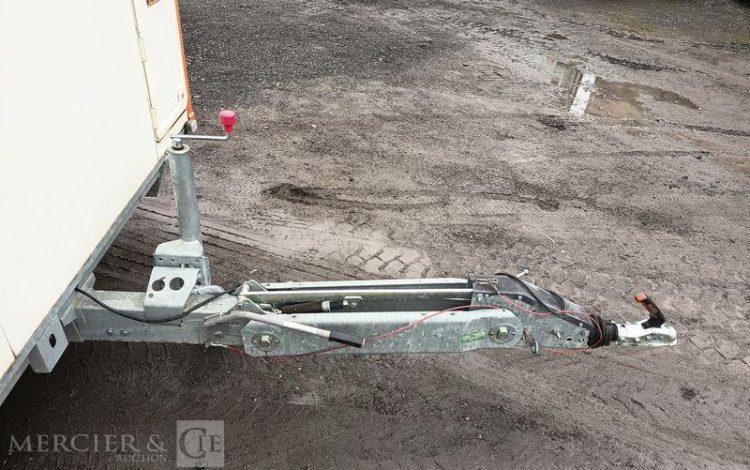 CNSE ABRI CHANTIER 9M2 ISOLE + WC  EY-147-YC