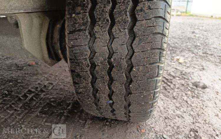 CNSE ABRI CHANTIER 9M2 ISOLE + WC  EY-147-YC