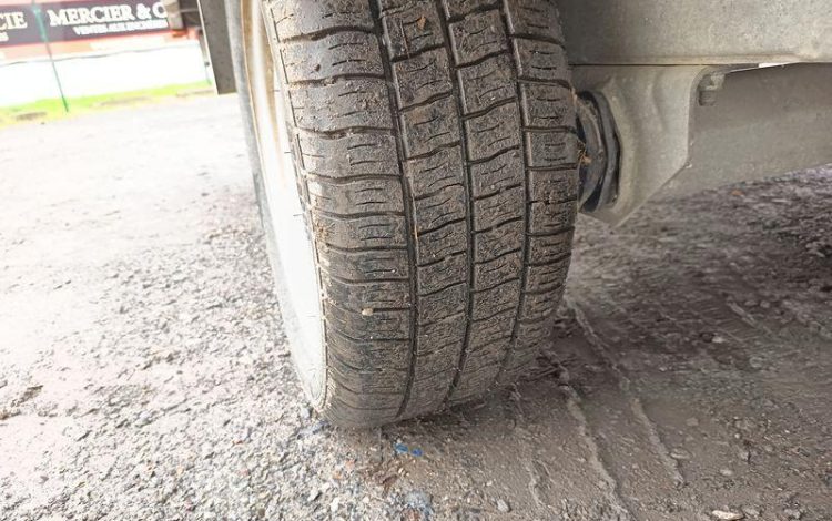 CNSE ABRI CHANTIER 9M2 ISOLE + WC  EY-147-YC