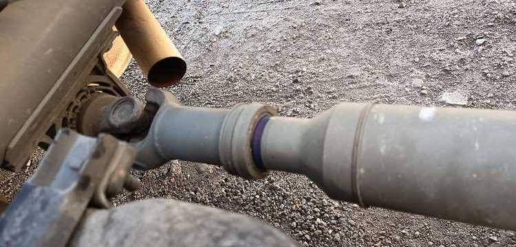 IVECO DAILY 35C12 BENNE AVEC COFFRE ACIER DIESEL – 143441 KMS – ANNEE 2018 ROUGE EZ-536-DT