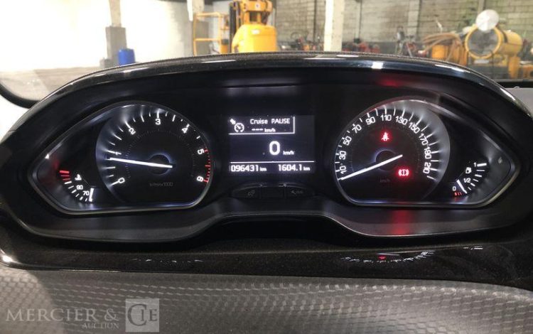 PEUGEOT 208  FB-790-WX