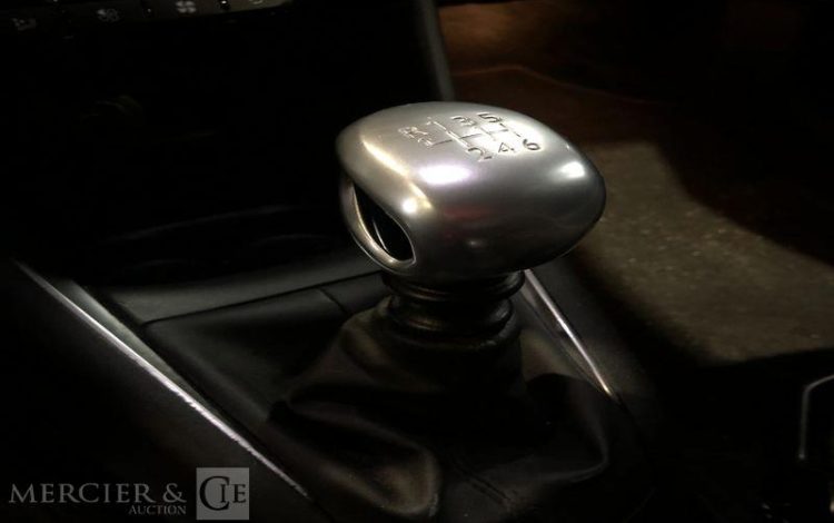 PEUGEOT 208  FB-790-WX