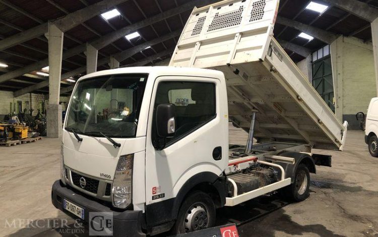 NISSAN NT400  FD-097-GH