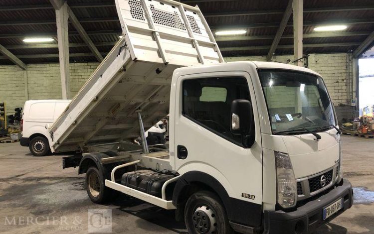 NISSAN NT400  FD-097-GH