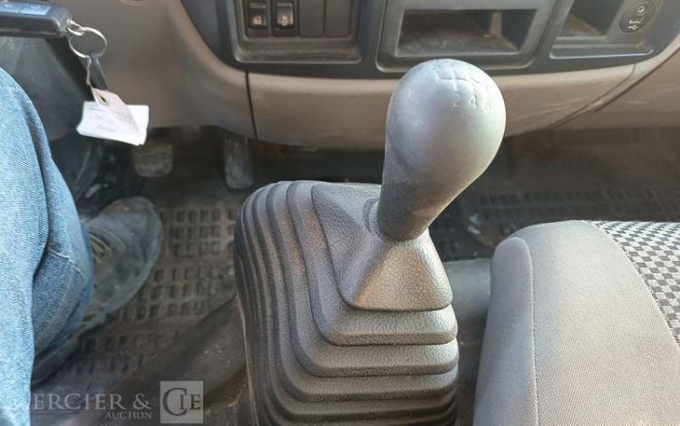 NISSAN NT400  FD-097-GH