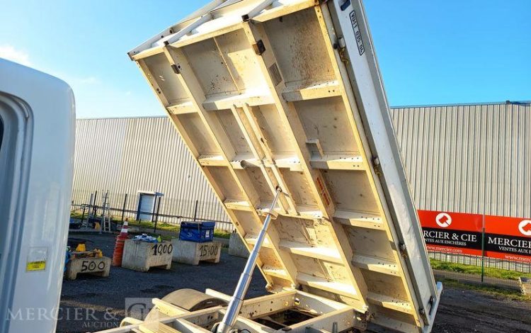 NISSAN NT400  FD-097-GH