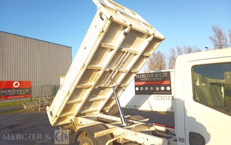 NISSAN NT400  FD-097-GH