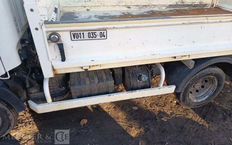 NISSAN NT400  FD-097-GH