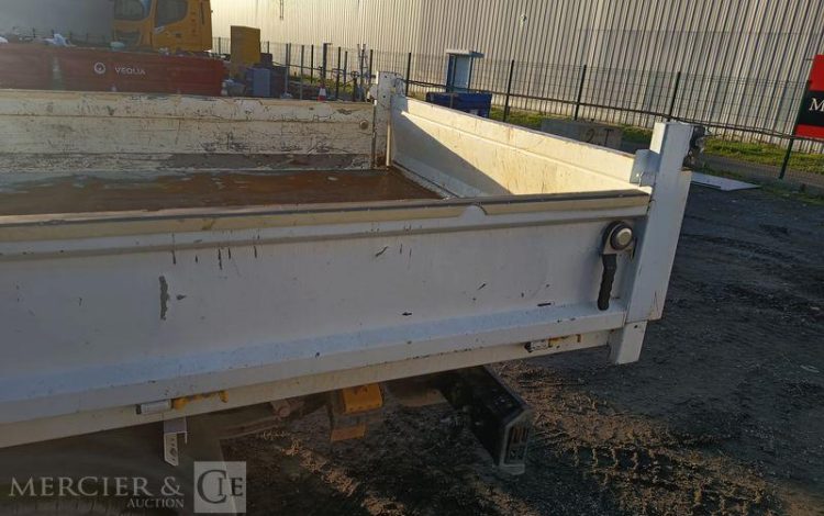 NISSAN NT400  FD-097-GH