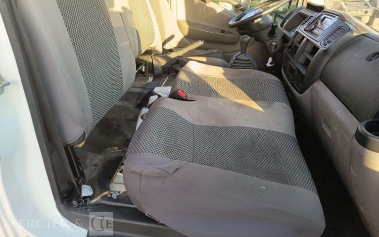 NISSAN NT400  FD-097-GH