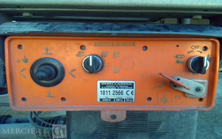 SCANIA PORTEUR P340 EURO 6 HAYON 4X2 PTAC 19T BLANC FE-879-SX