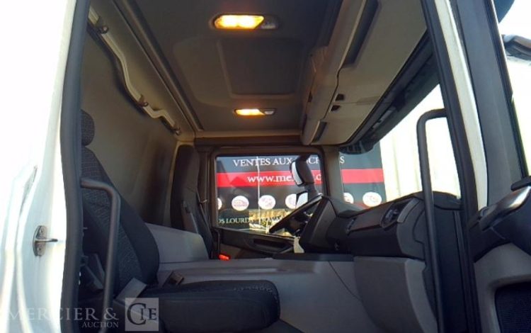 SCANIA PORTEUR P340 EURO 6 HAYON 4X2 PTAC 19T BLANC FE-879-SX