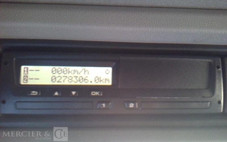 SCANIA PORTEUR P340 EURO 6 HAYON 4X2 PTAC 19T BLANC FE-879-SX