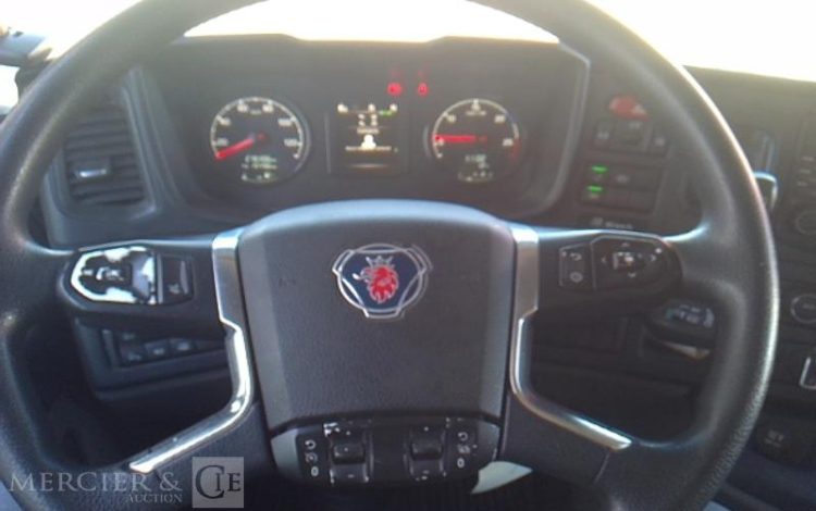 SCANIA PORTEUR P340 EURO 6 HAYON 4X2 PTAC 19T BLANC FE-879-SX