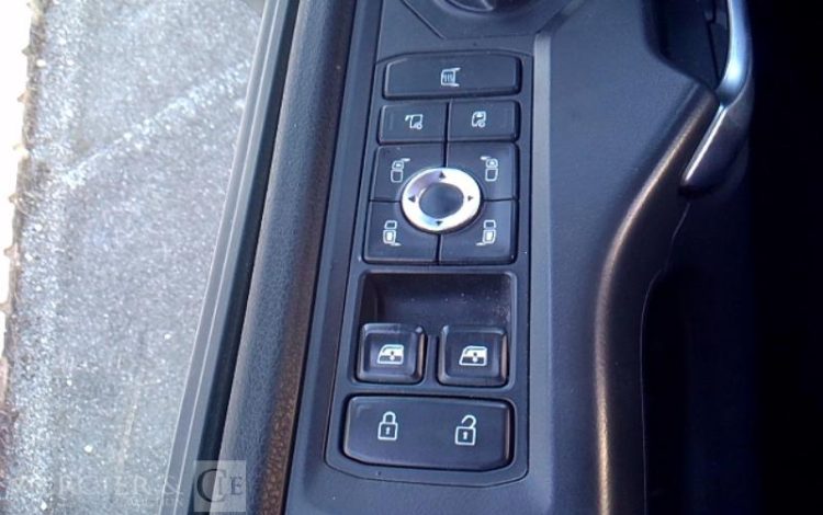 SCANIA PORTEUR P340 EURO 6 HAYON 4X2 PTAC 19T BLANC FE-879-SX