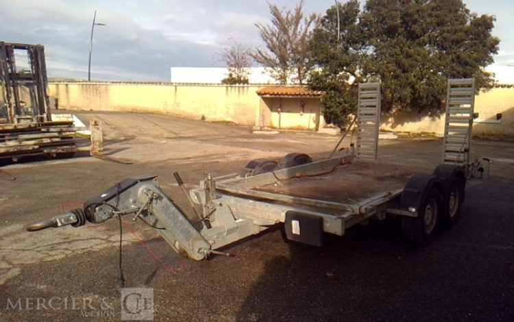 HUBIERE REMORQUE PORTE ENGIN 3T5  FG-238-DT