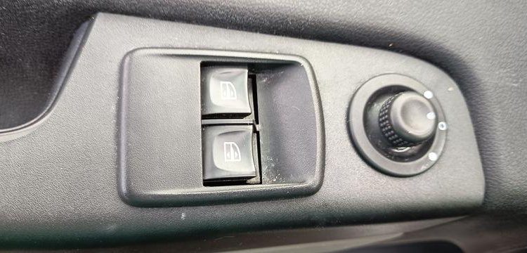 RENAULT TRAFIC FRIGO 1,6 DCI 16V ENERGY – DIESEL – 88268 KMS – ANNEE 2019 BLANC FG-595-PX